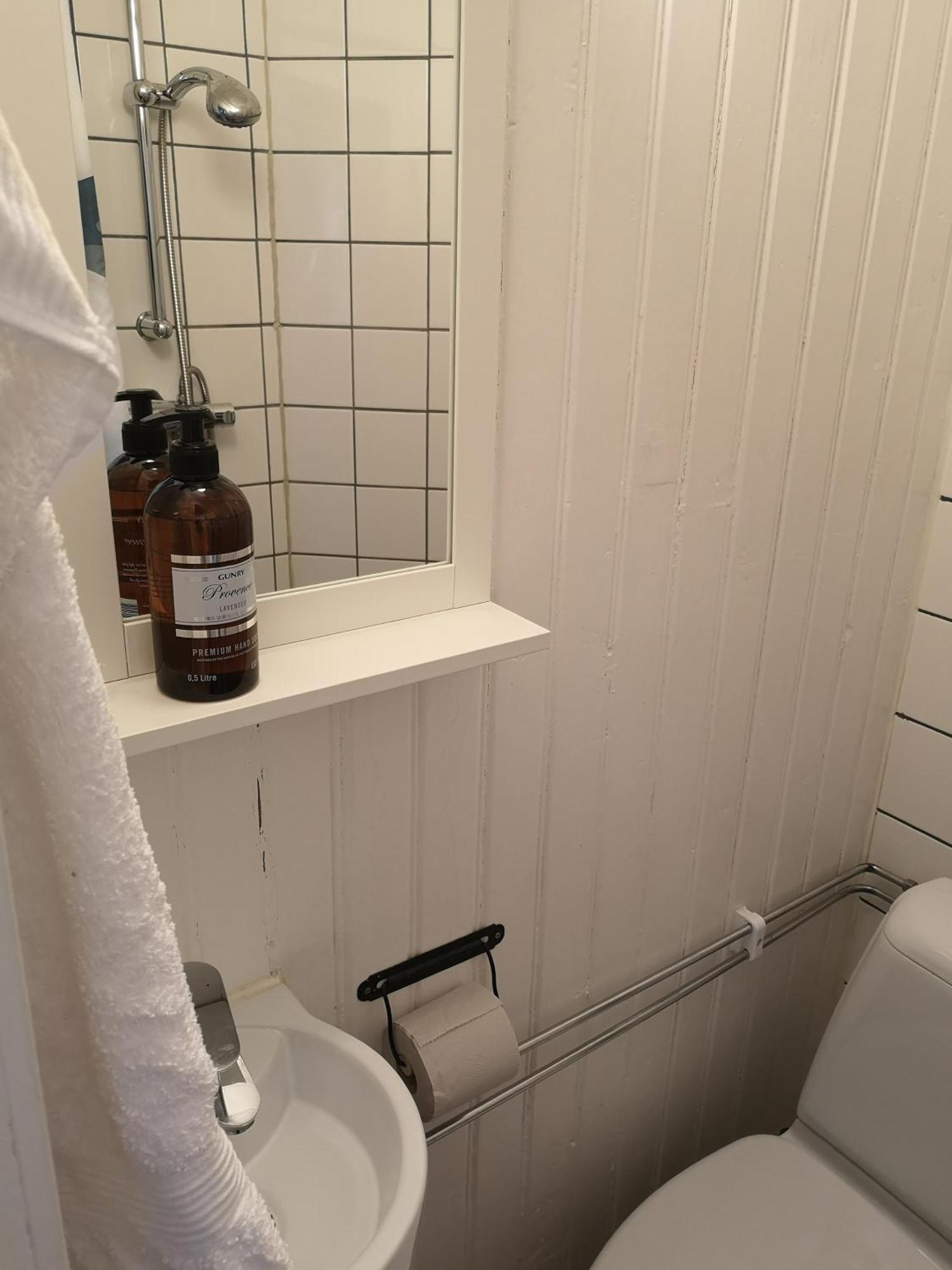 Stockholm B&B Cottage Nacka Quarto foto